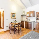شقة فندقية Residenziale Menhirs 3*