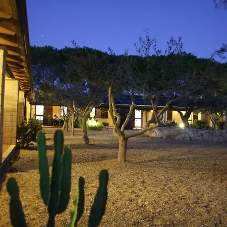 アパートホテル Residenziale Menhirs 3*