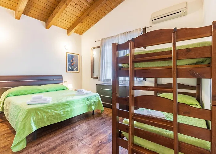 Aparthotel Residenziale Menhirs 3*