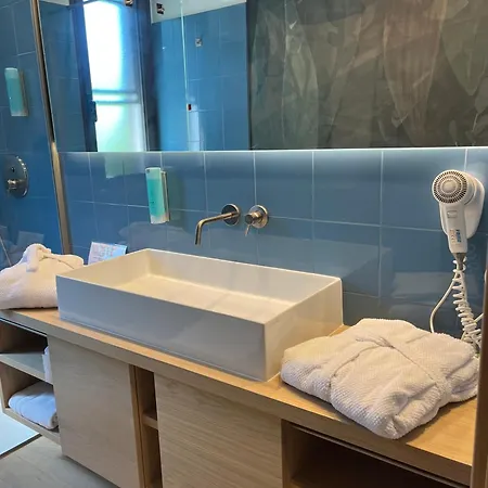 Aparthotel Residenziale Menhirs 3*