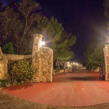 Residenziale Menhirs Aparthotel Putzu Idu