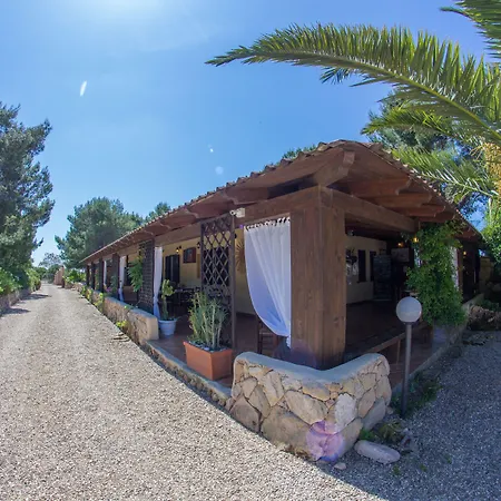 Residenziale Menhirs Aparthotel Putzu Idu