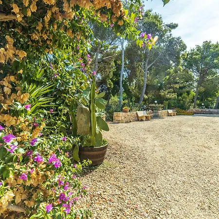 Residenziale Menhirs Putzu Idu