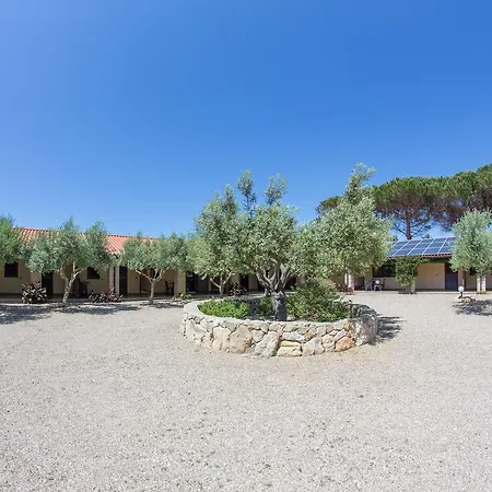 Residenziale Menhirs