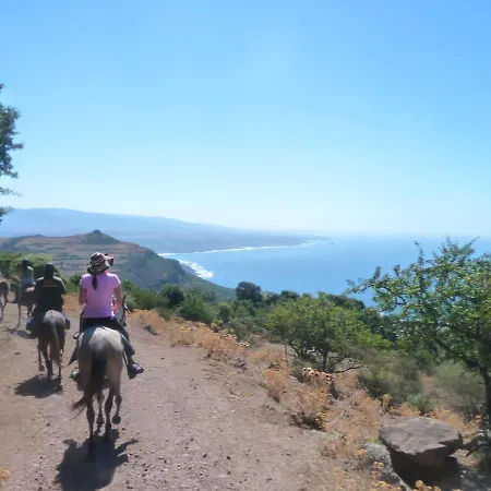 Residenziale Menhirs Putzu Idu